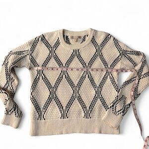 Banana Republic Cream and Black Patterned Sweater
